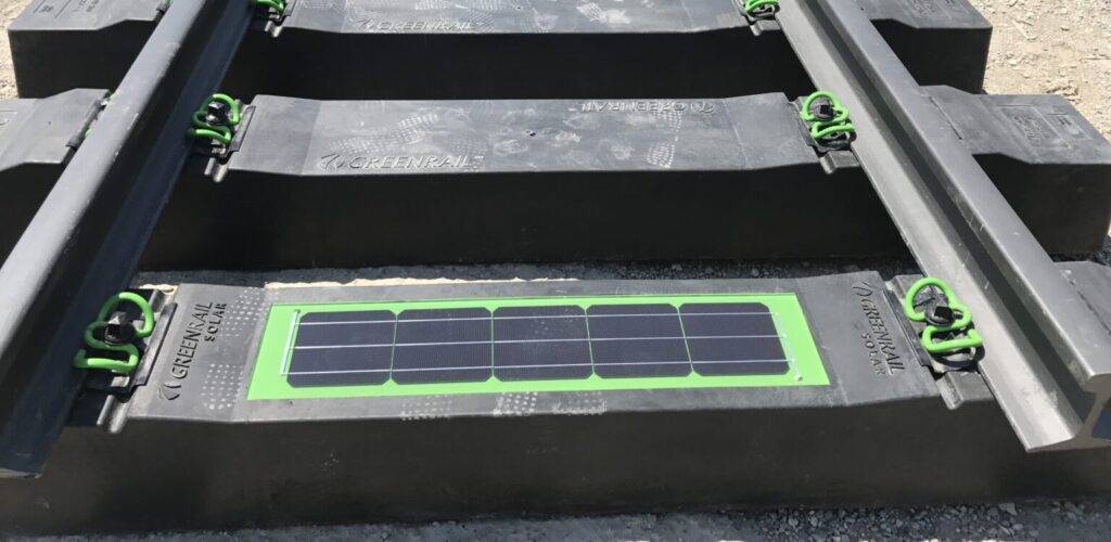 意大利新创公司在铁路线上测试光伏轨枕