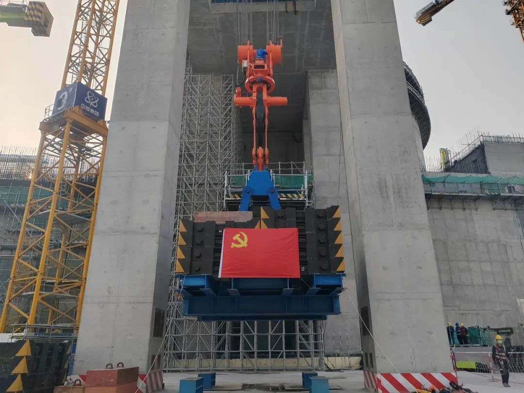 田湾核电站8号机组龙门吊可用