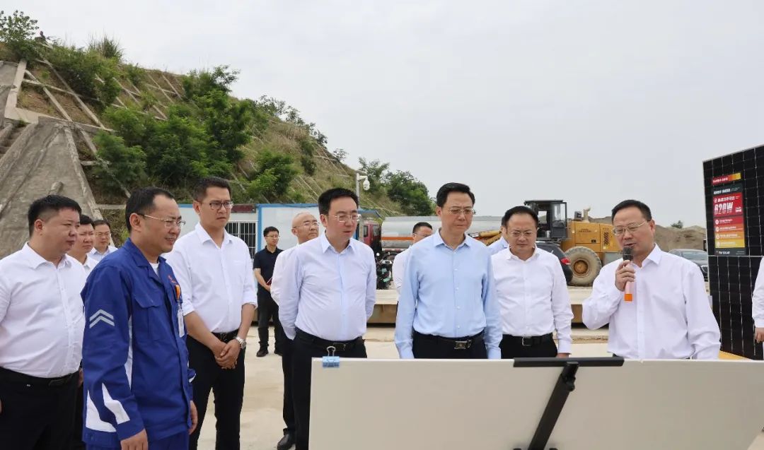 四川泸州市委副书记、市长余先河一行莅临通威绿材（广元）调研