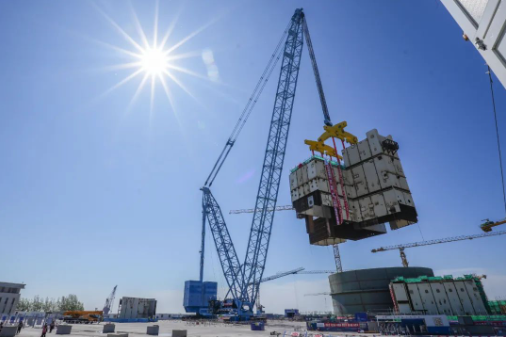 徐大堡核电厂1号机组核岛厂房CA01模块顺利吊装就位