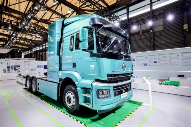 质子汽车氢能重卡惊艳亮相上海“碳博会”