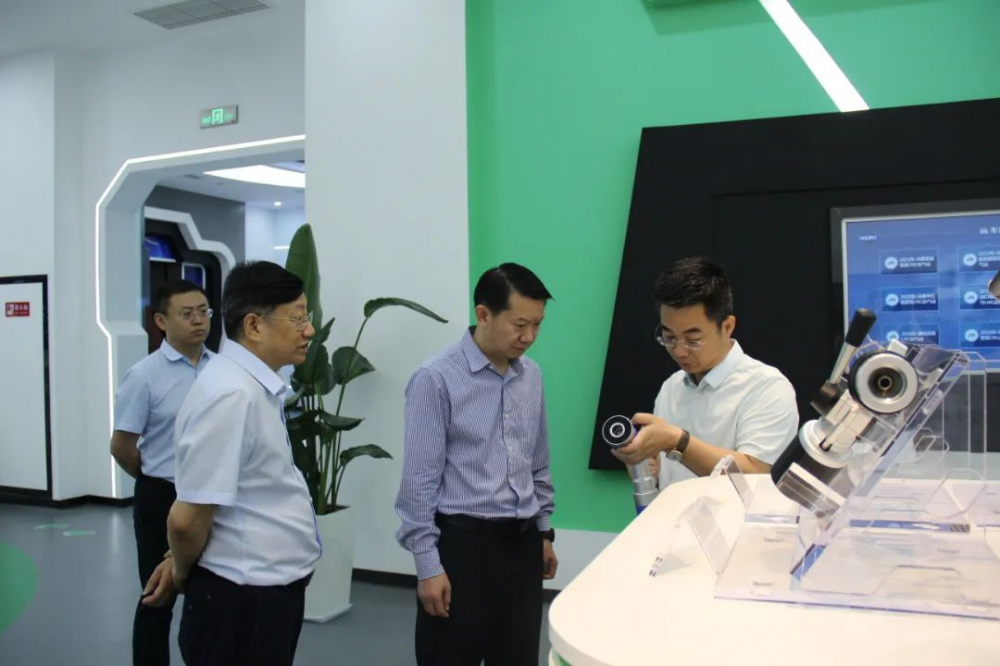 四川省经信厅副厅长曾吉明莅临厚普调研：坚定氢能赛道 抢抓实干