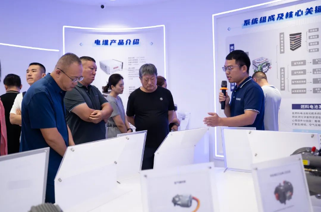 乌海市海勃湾区人民政府莅临云韬氢能调研，为推动双方氢能发展提