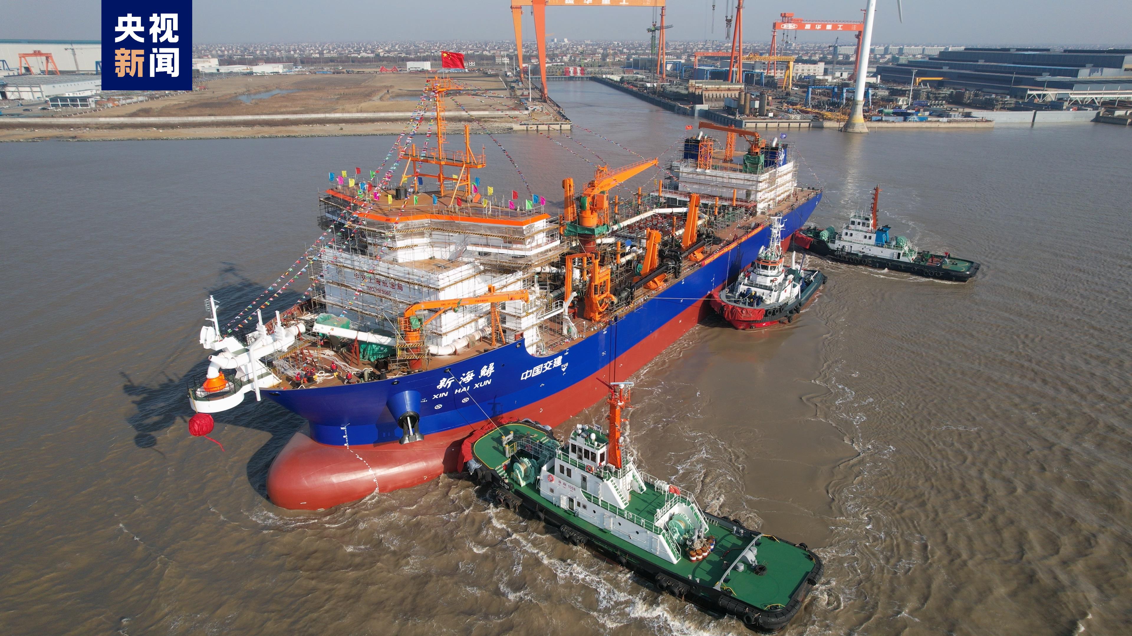 国内首艘！双燃料动力系统耙吸式挖泥船今日出江试航