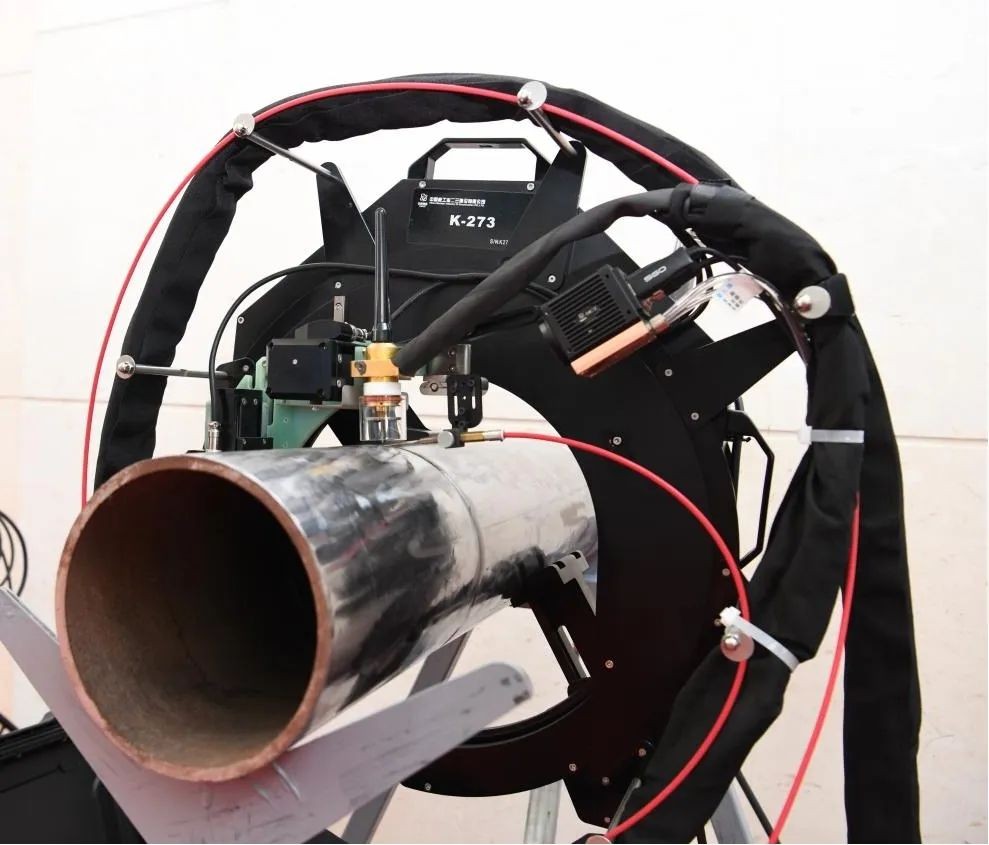 中核二三重磅推出行业首款视觉监控卡钳式自动焊装备！