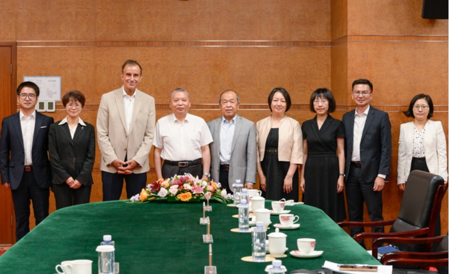 张克俭会见国际热核聚变实验堆(ITER)总干事彼得罗·巴拉巴