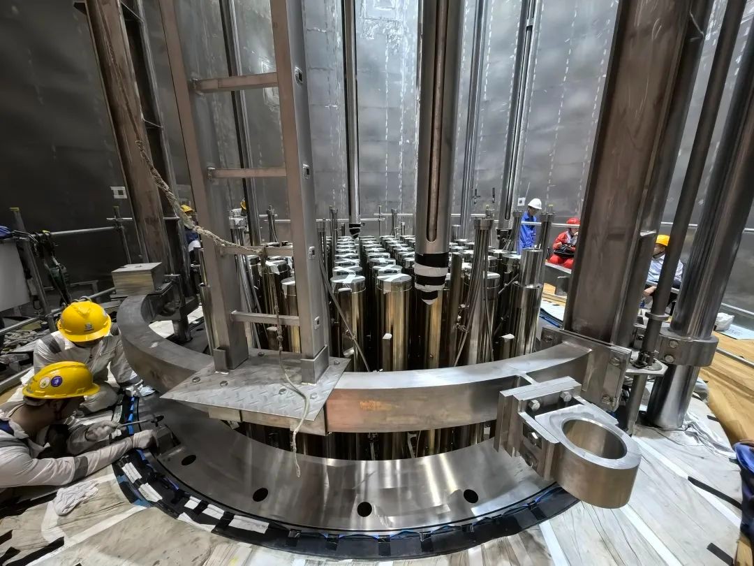 华能海南昌江核电二期工程项目3号机组上下部堆内构件对中工作顺