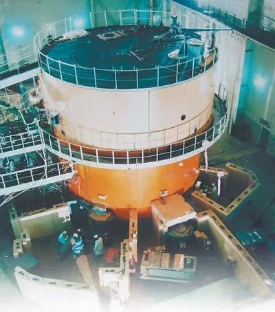 人民日报：“一堆一器”辉映强国之路