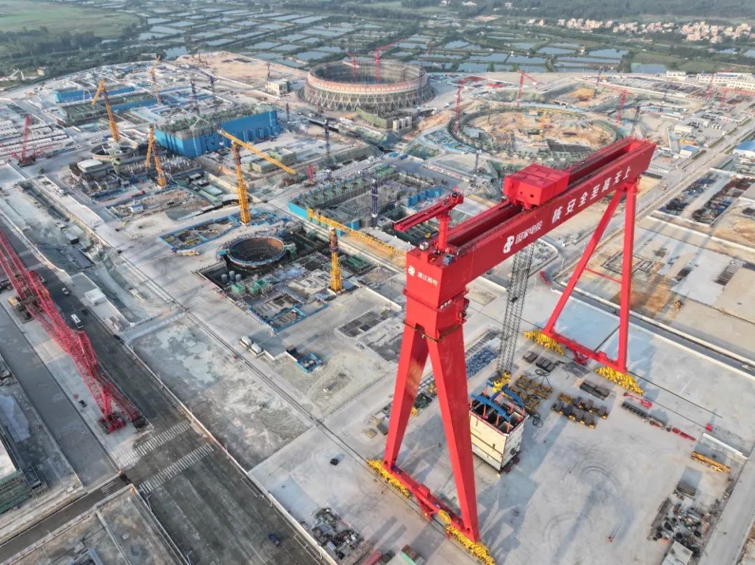 廉江核电2号机组千吨级模块一次精准就位