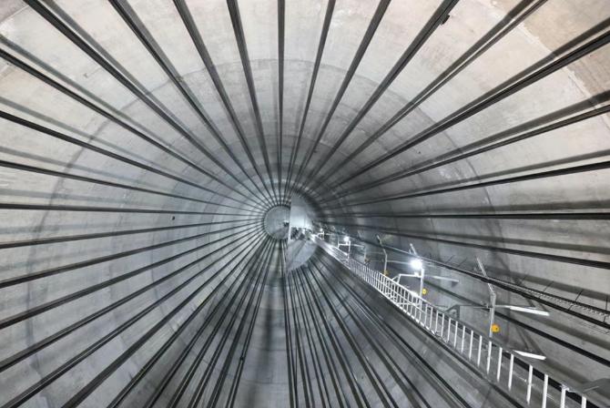 中国国内陆上单机容量最大风电机组成功吊装