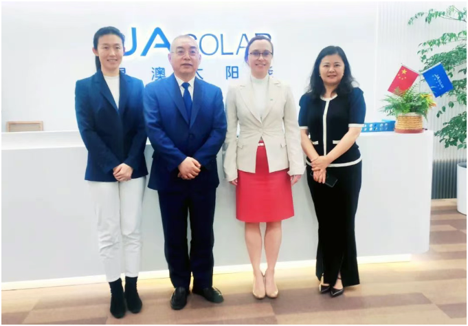 全球太阳能理事会首席执行官Sonia Dunlop到访晶澳科