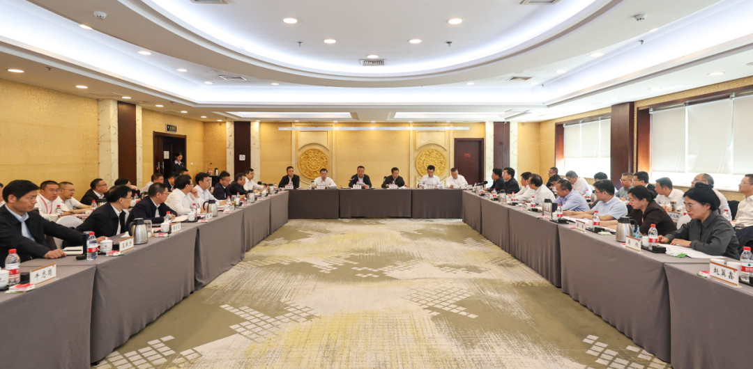 中核集团召开党委书记座谈会