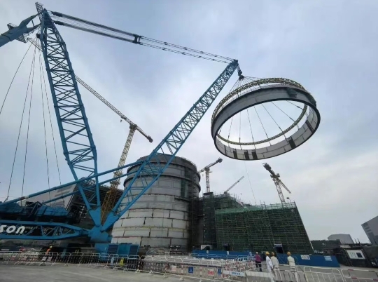 三门核电4号机组核岛SC13-14层模块吊装就位