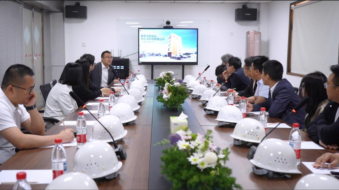 从“耗材焦虑”到“硬压突围”：宏成达如何破解光伏封装成本难题