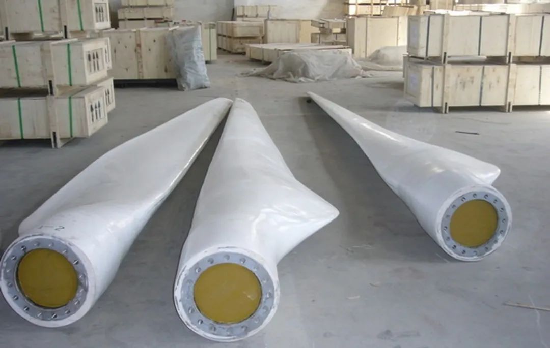 风电丨深度对比：玻璃纤维与碳纤维风电叶片有什么区别？（附视频