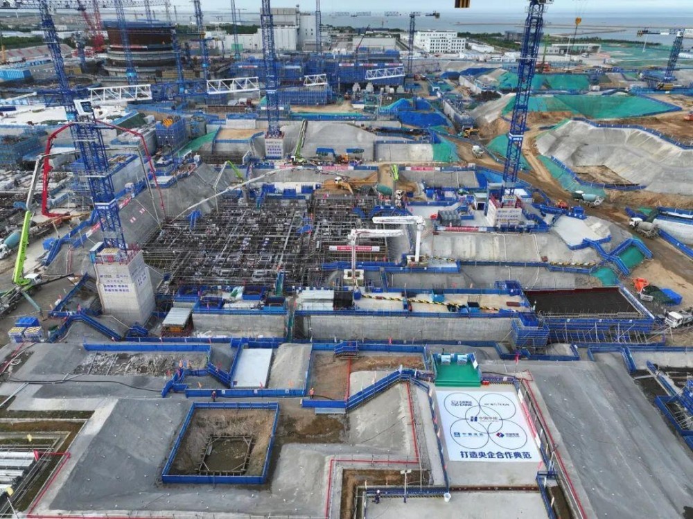 中核二四圆满完成石岛湾核电项目2号机组常规岛汽机筏基混凝土浇