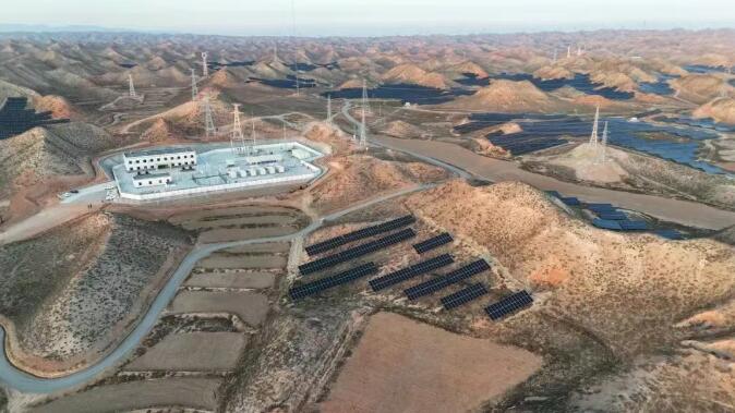 中能建兰州新区绿电制氢示范项目满负荷联调成功