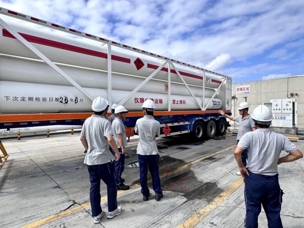 浙江嘉兴东方氢港加氢站筑牢高温与极端天气双重防线