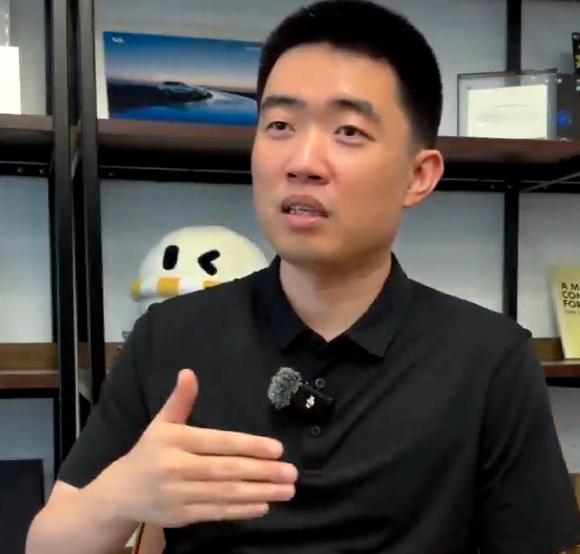 李想最新透露：理想i8纯电SUV小订用户超3万