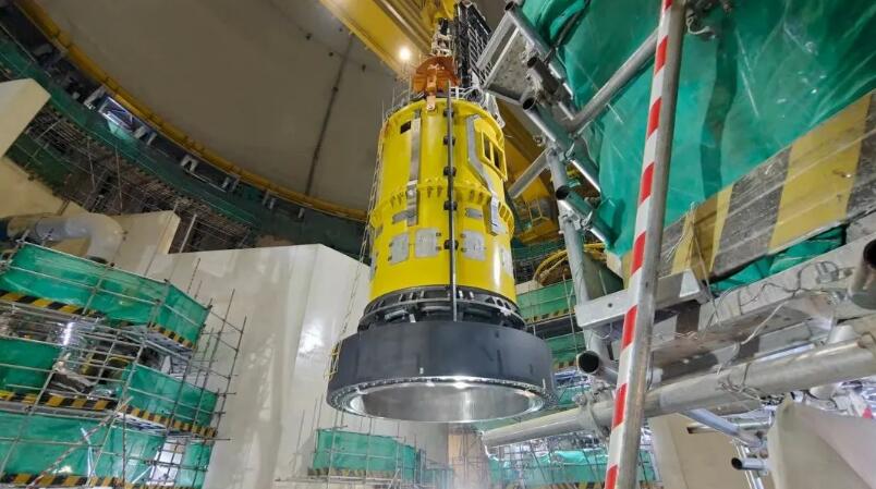 华能海南昌江核电二期3号机组反应堆压力容器顶盖扣盖工作圆满完