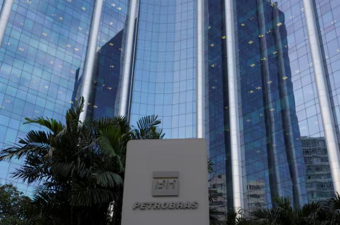 巴西石油公司宣布派发股息并公布第二季度净利润增长