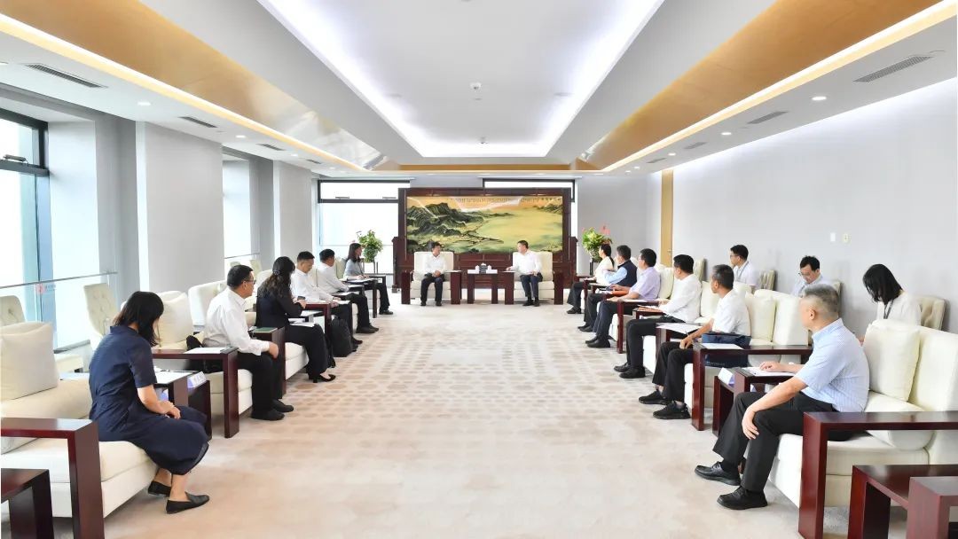 杨长利会见华北电力大学党委书记汪庆华