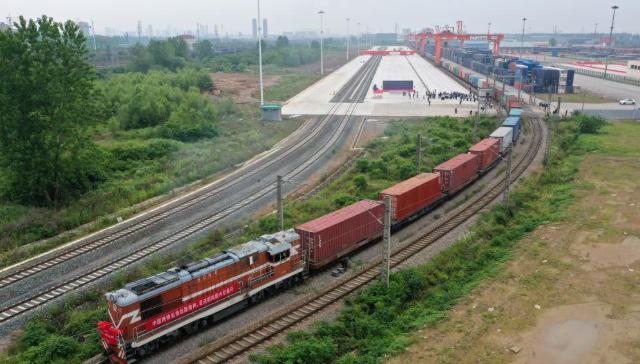 中亚班列累计开行超6.9万列 通达亚洲11个国家