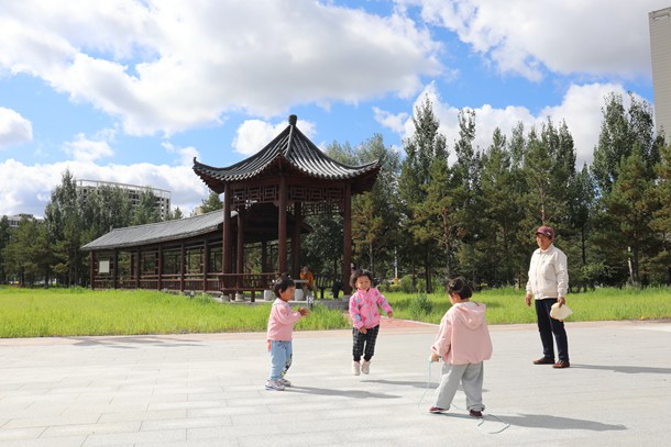 雁宝能源援建工程“点亮”居民幸福生活