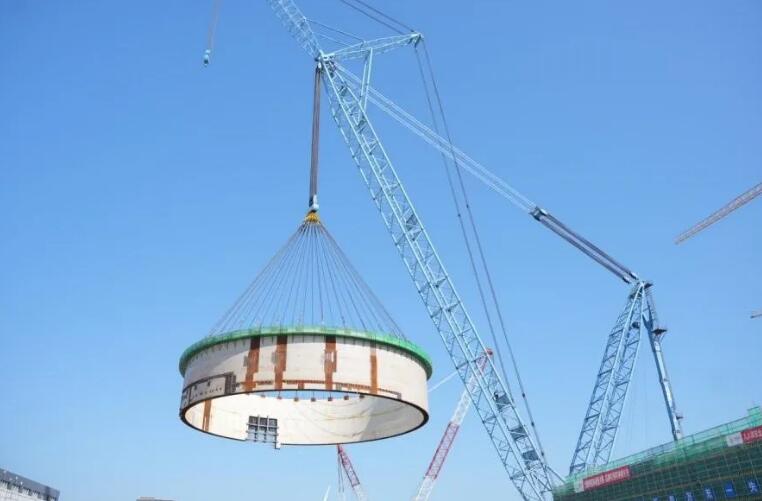 徐大堡核电厂1号机组SC结构6-8层模块吊装就位